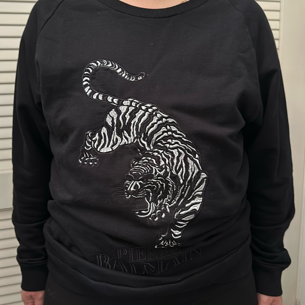 Pierre Balmain black sweatshirt. Size 52.